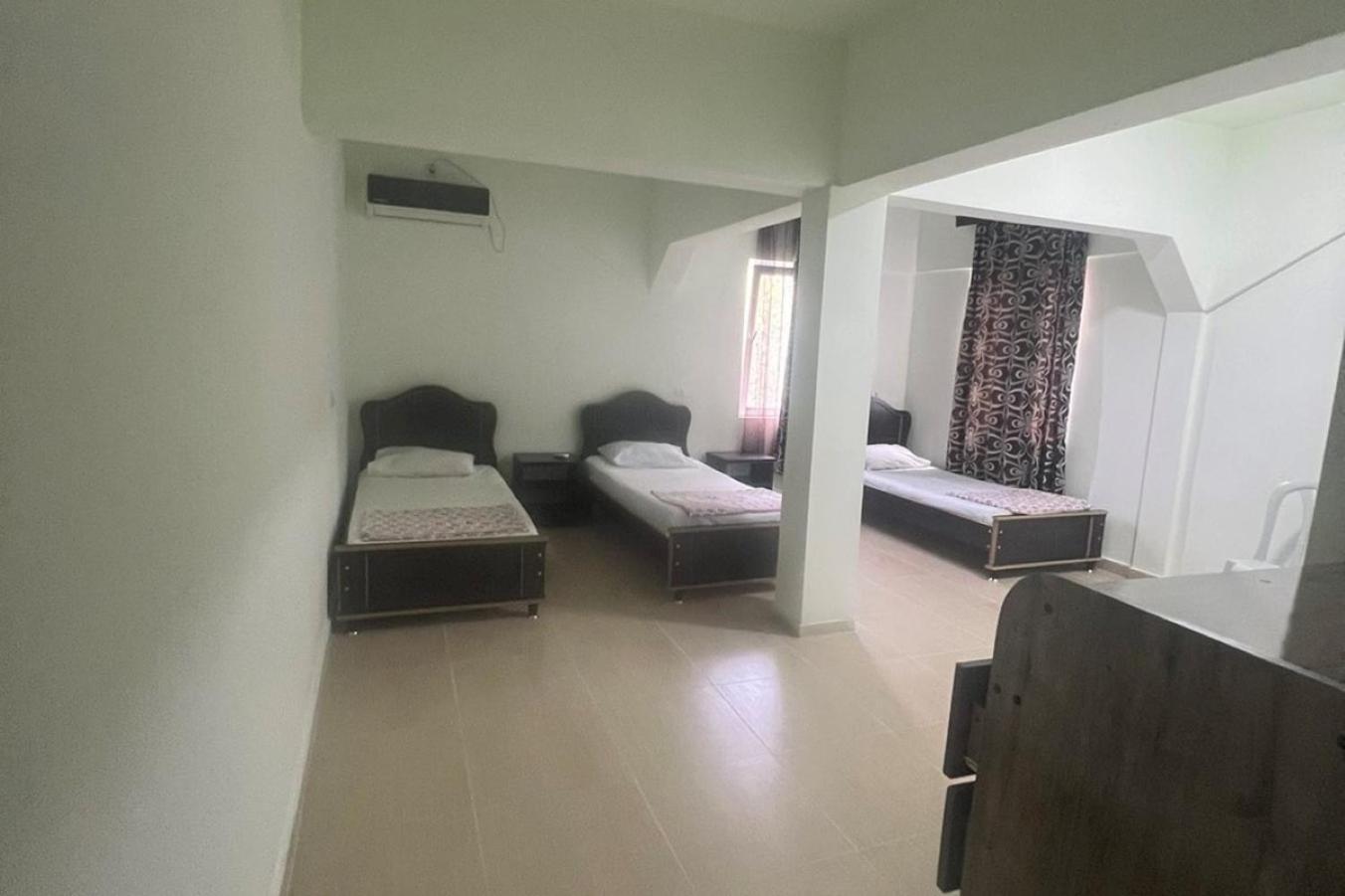 Hotel Ararat โกนิโอ ภายนอก รูปภาพ